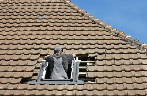 Pose de velux à Saint-Georges des Coteaux